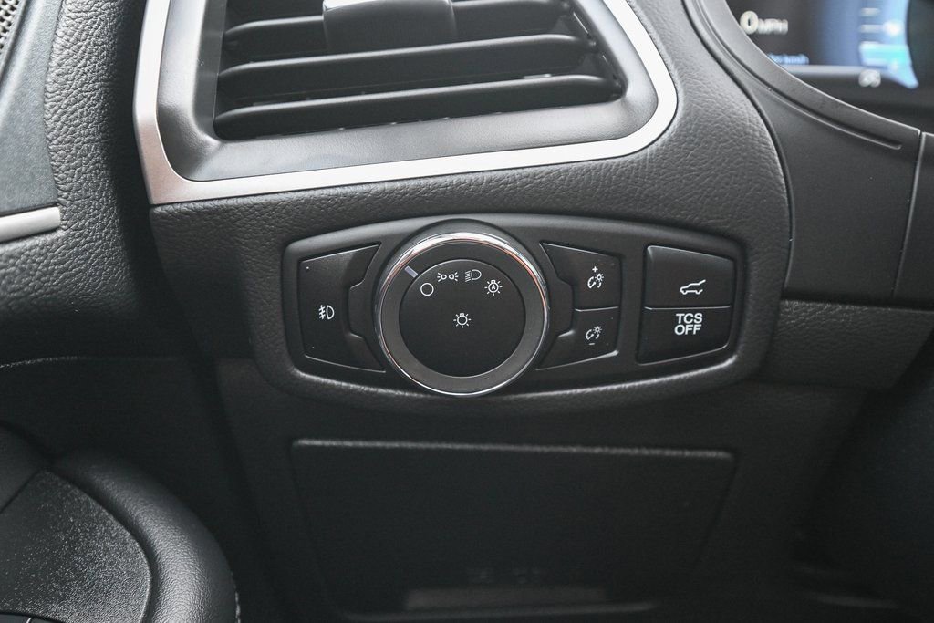 Certified 2024 Ford Edge SEL w/ Convenience Package image 41