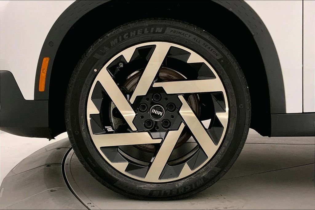 Certified 2025 MINI Cooper Countryman S w/ Comfort Package Max AWD/4WD image 7