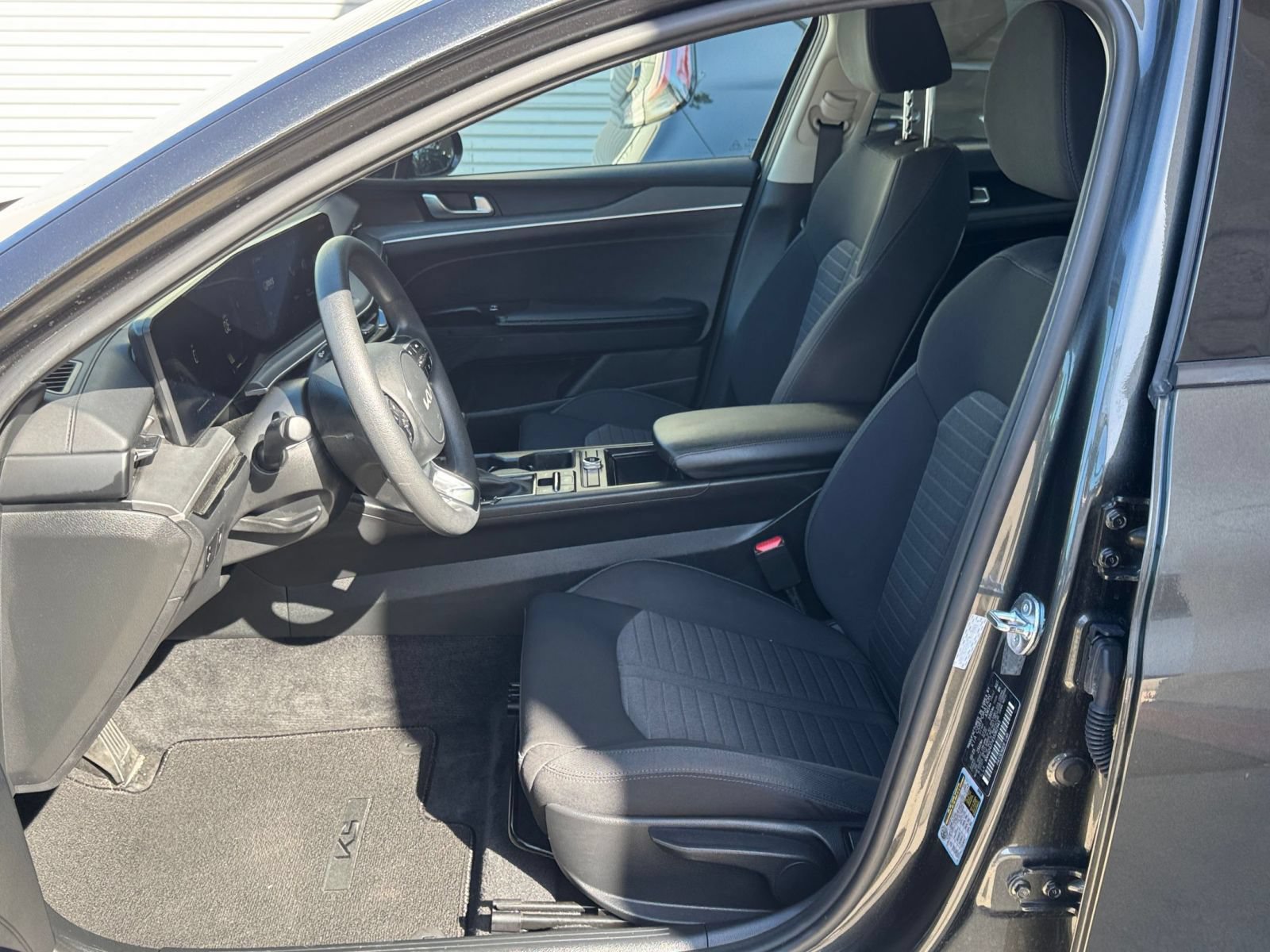 Used 2025 Kia K5 LXS FWD image 27