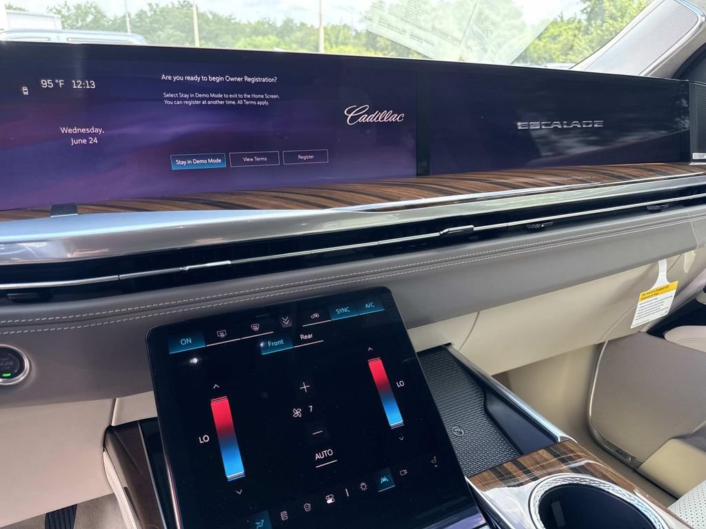 New 2026 Cadillac Escalade Platinum Sport w/ LPO, ONYX Package AWD/4WD image 24
