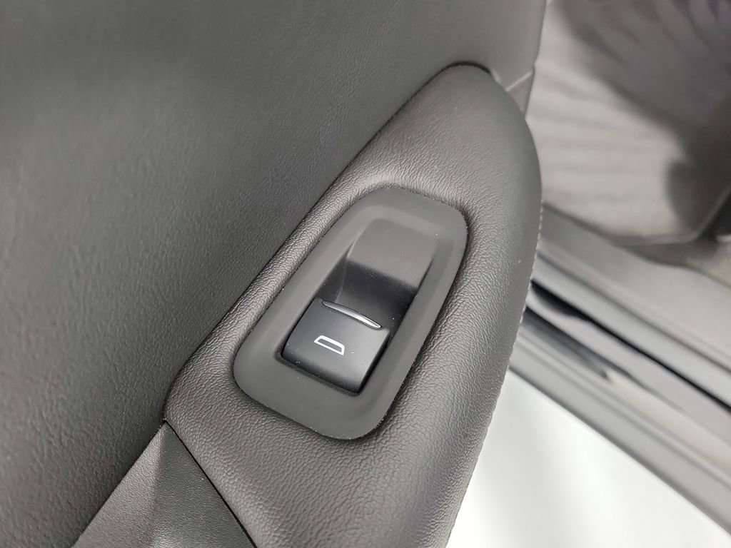 Used 2023 Cadillac XT5 Luxury image 14