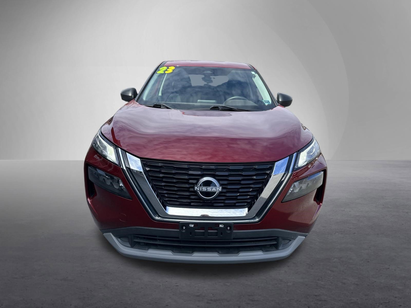 Used 2023 Nissan Rogue S image 9