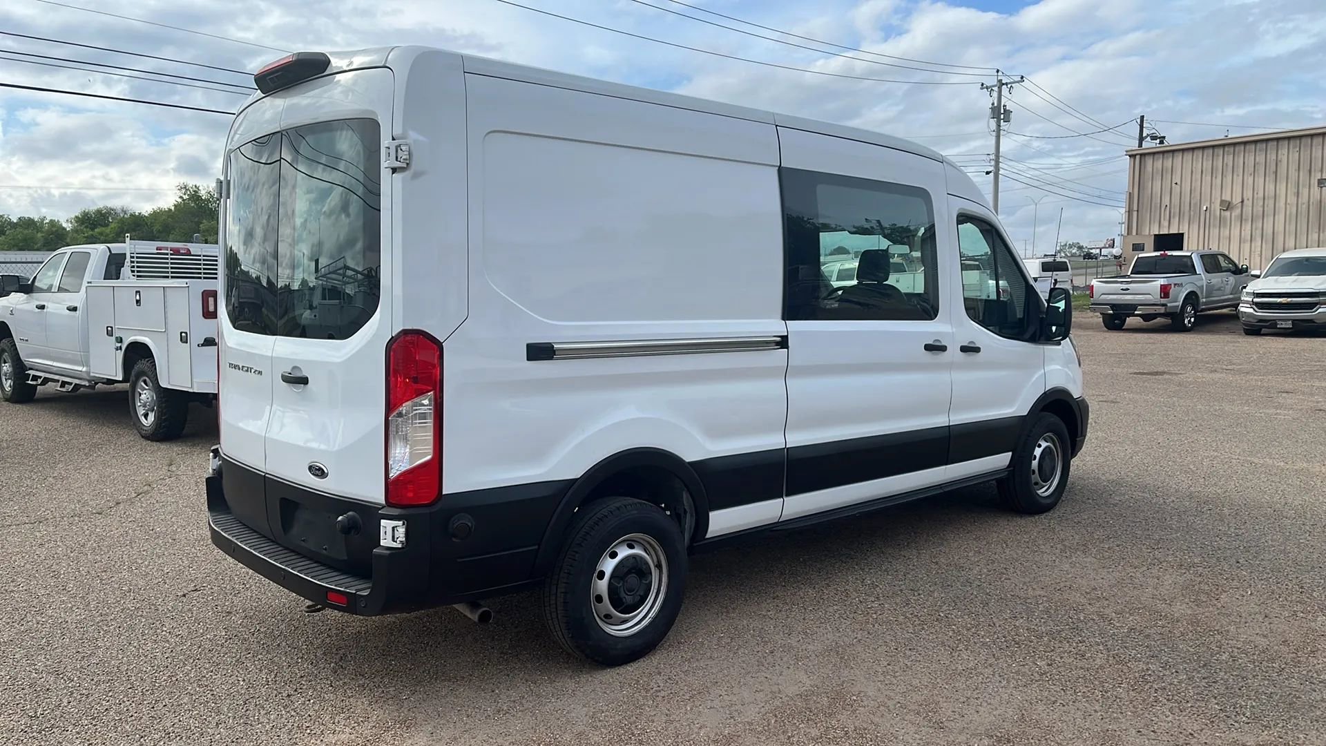Used 2020 Ford Transit 250 Medium Roof w/ Load Area Protection Package image 5
