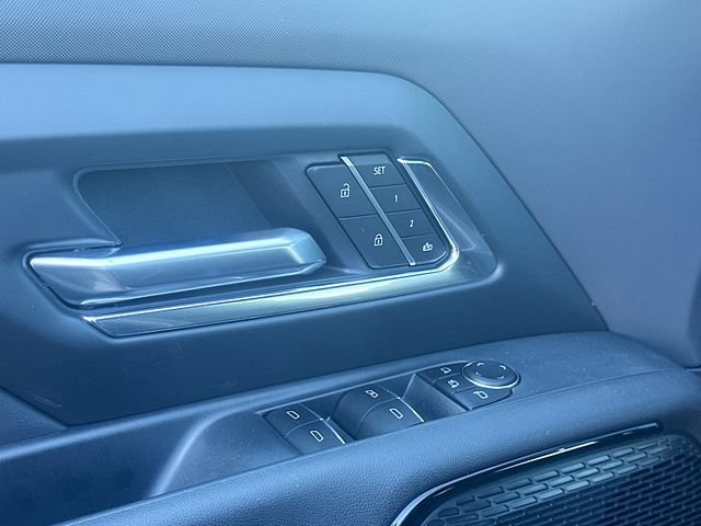 New 2026 Chevrolet Silverado EV LT w/ Plus Package AWD/4WD image 21