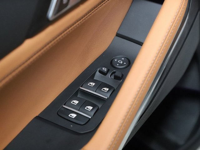 Used 2026 BMW X6 xDrive40i w/ Premium Package image 17