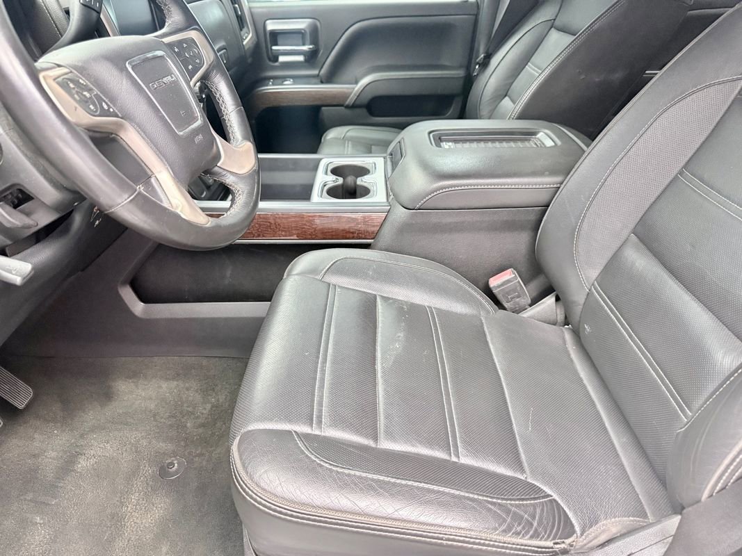 Used 2018 GMC Sierra 2500 Denali w/ Suspension Package, Off-Road AWD/4WD image 10