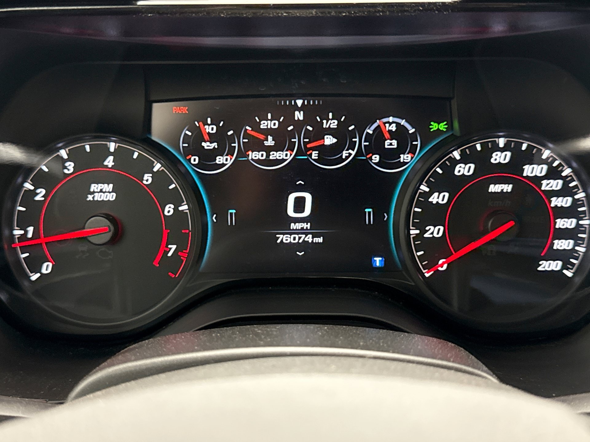 Used 2018 Chevrolet Camaro SS RWD image 13