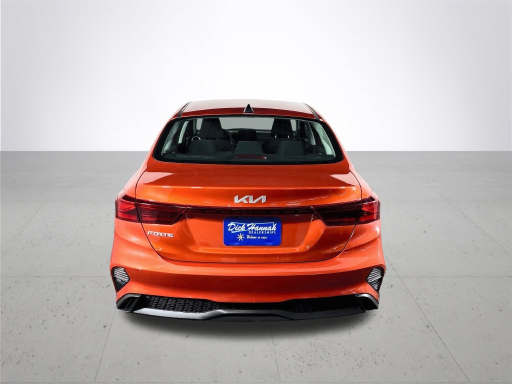 Used 2023 Kia Forte LXS w/ LXS Technology Package FWD image 7