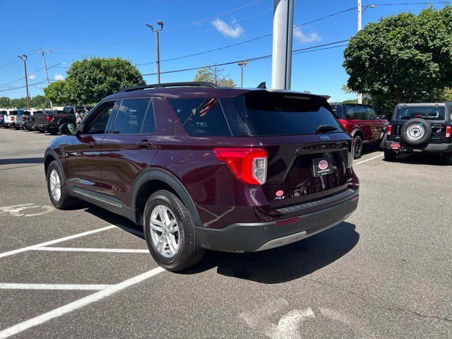 Used 2023 Ford Explorer XLT w/ Equipment Group 202A AWD/4WD image 5