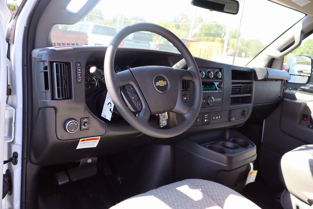 New 2025 Chevrolet Express 3500 w/ Power Convenience Package image 9