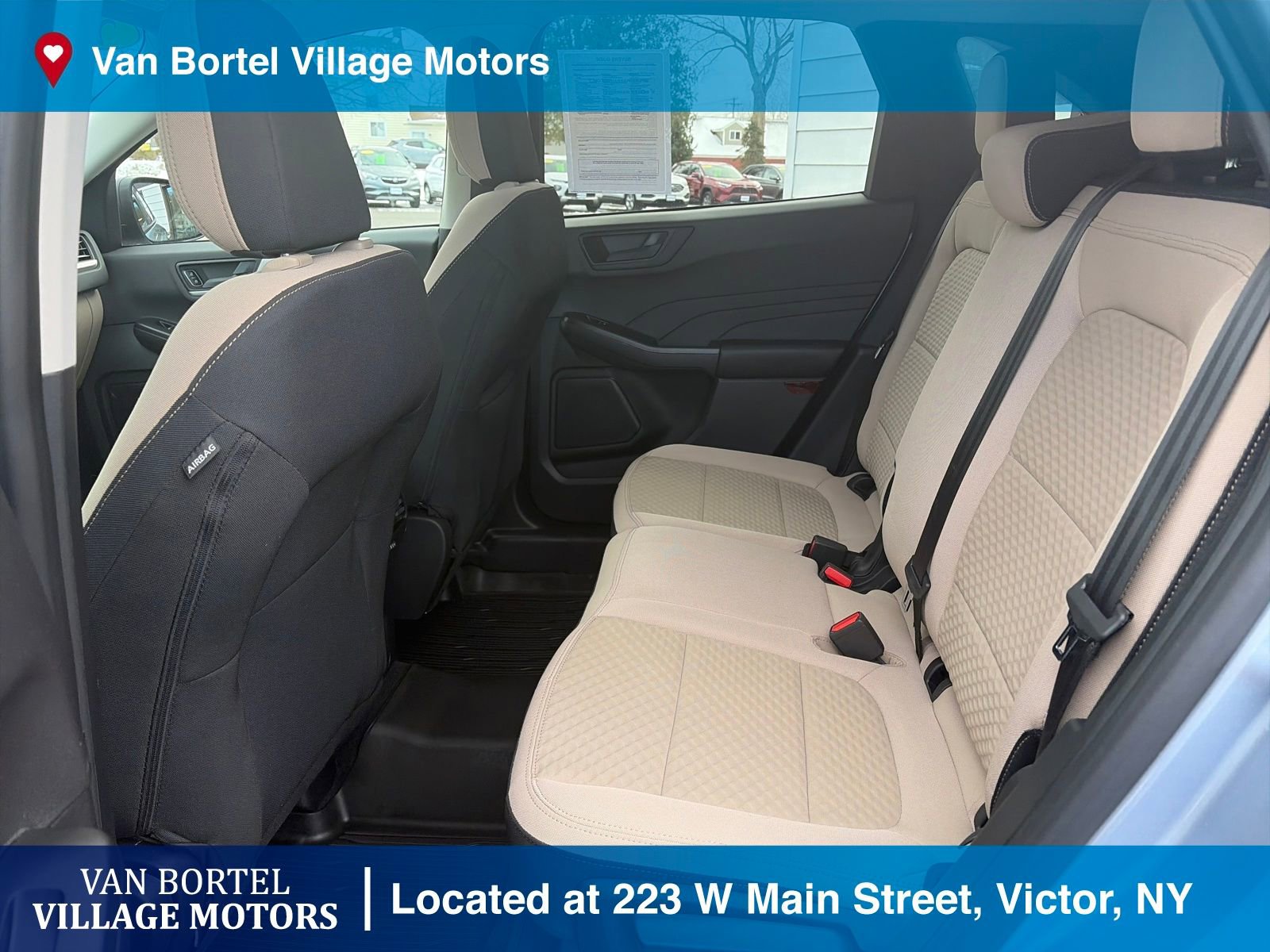 Used 2022 Ford Escape SE w/ Cold Weather Package image 26