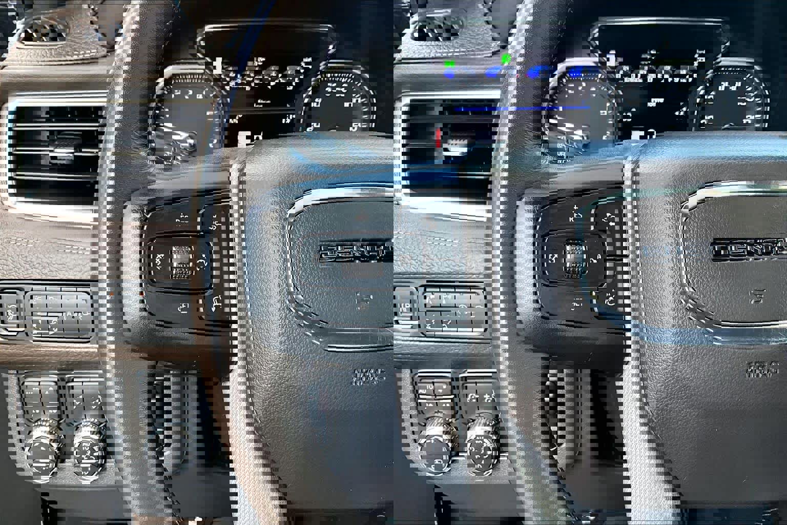 Certified 2021 GMC Yukon Denali w/ Denali Ultimate Package image 22