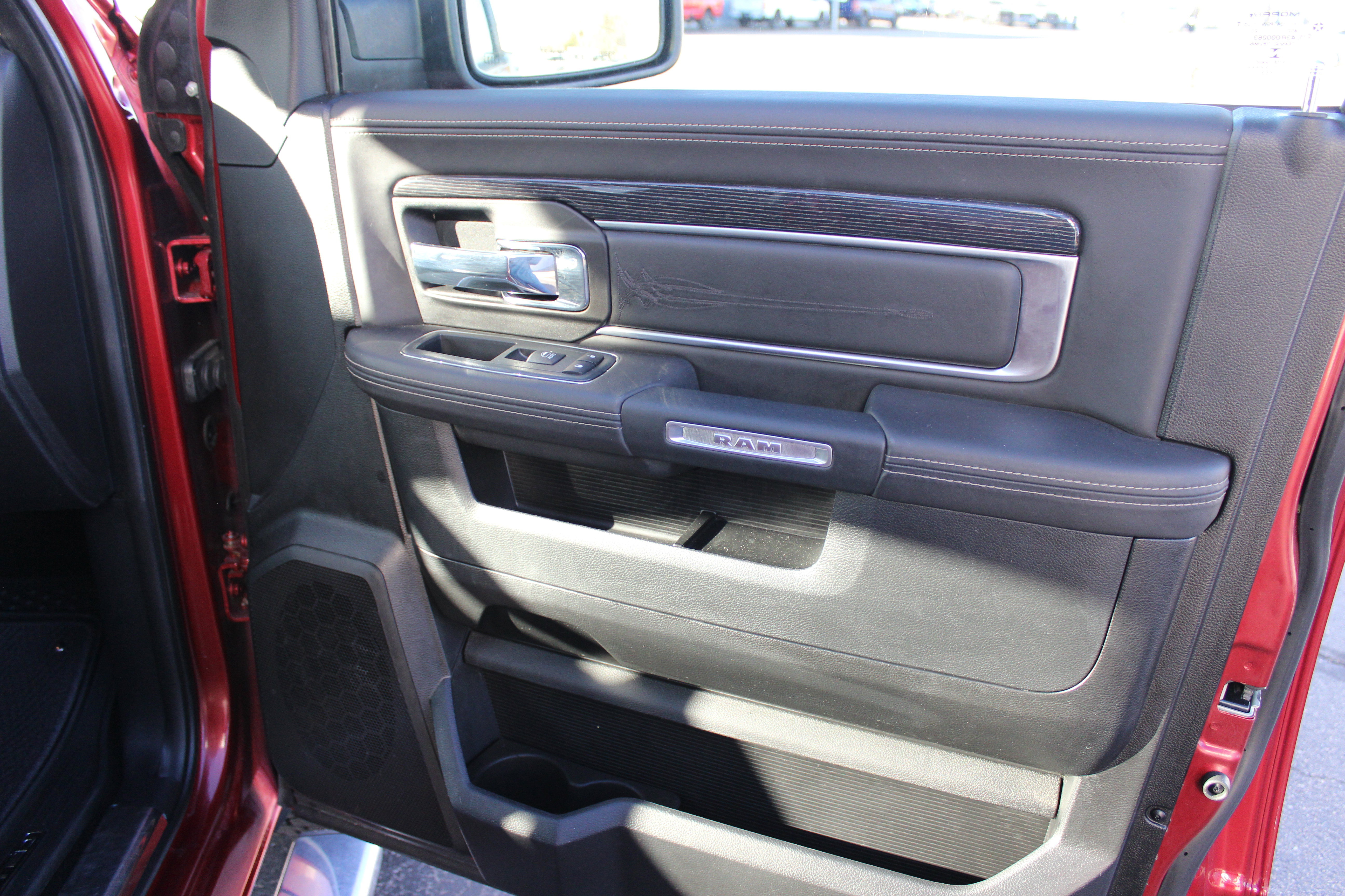 Used 2014 RAM 1500 Limited image 29