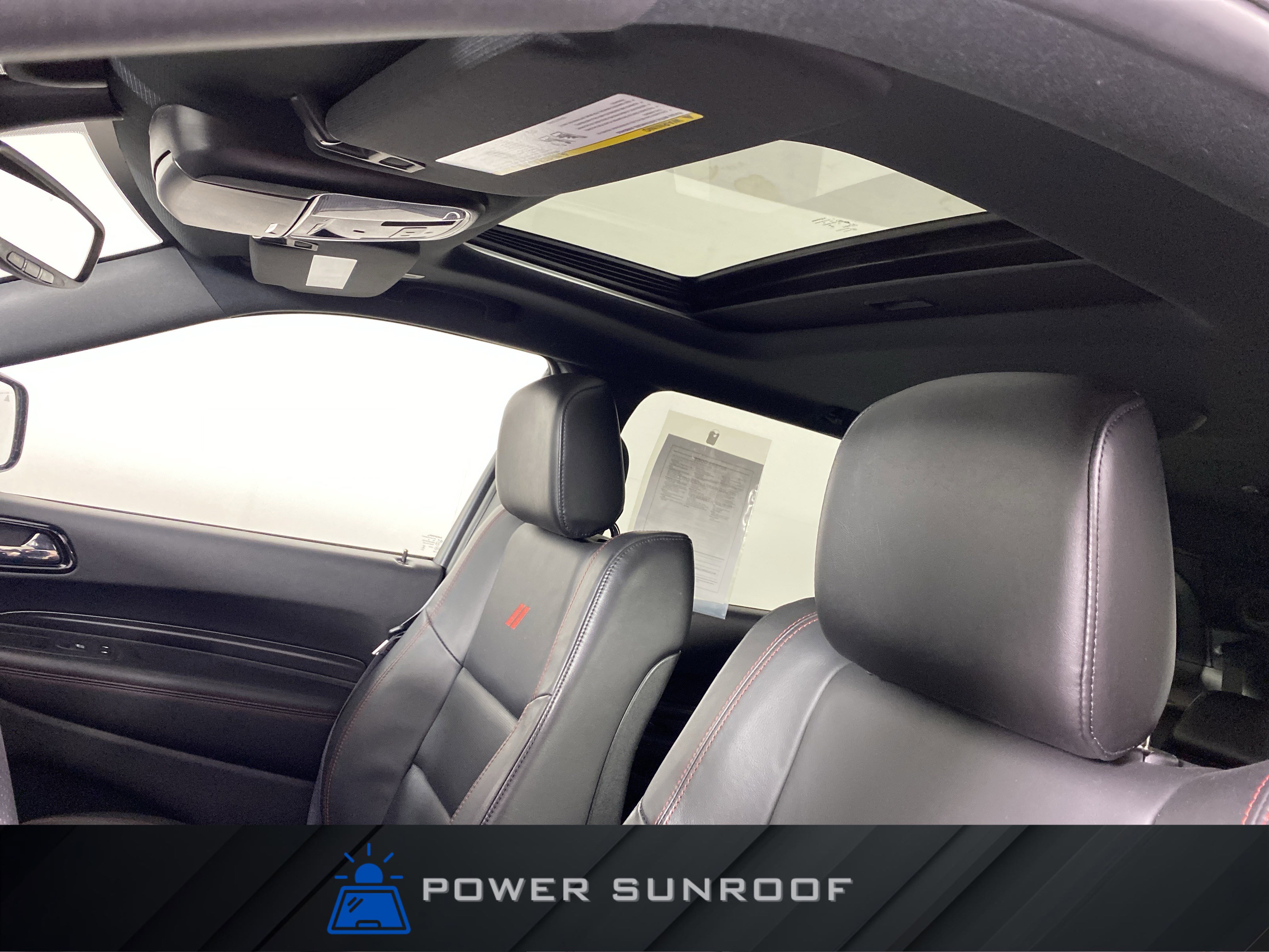 Used 2025 Dodge Durango GT image 2