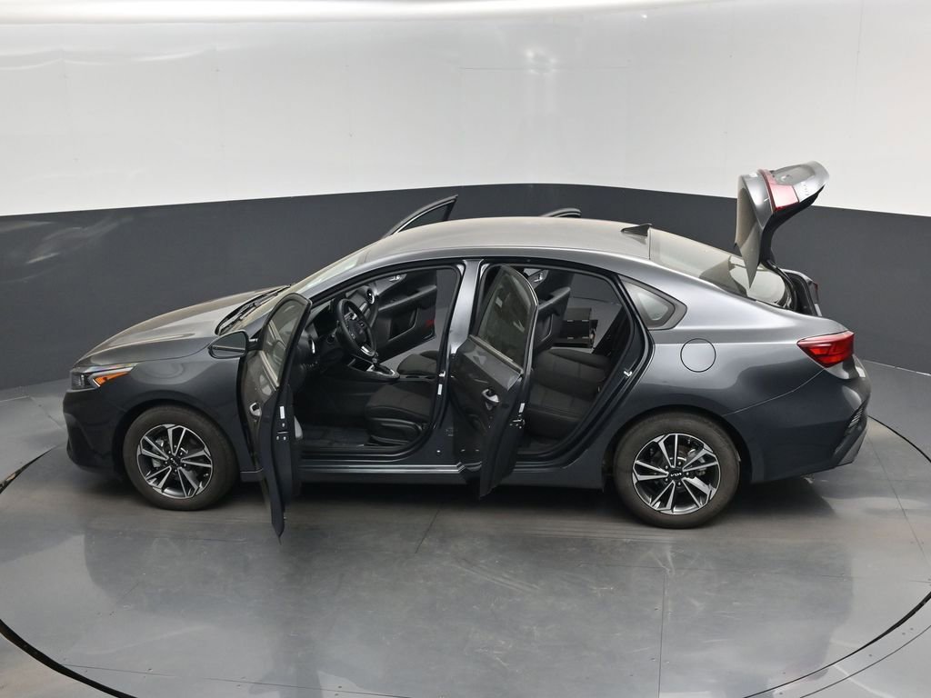 Certified 2024 Kia Forte LXS w/ LXS Technology Package image 17