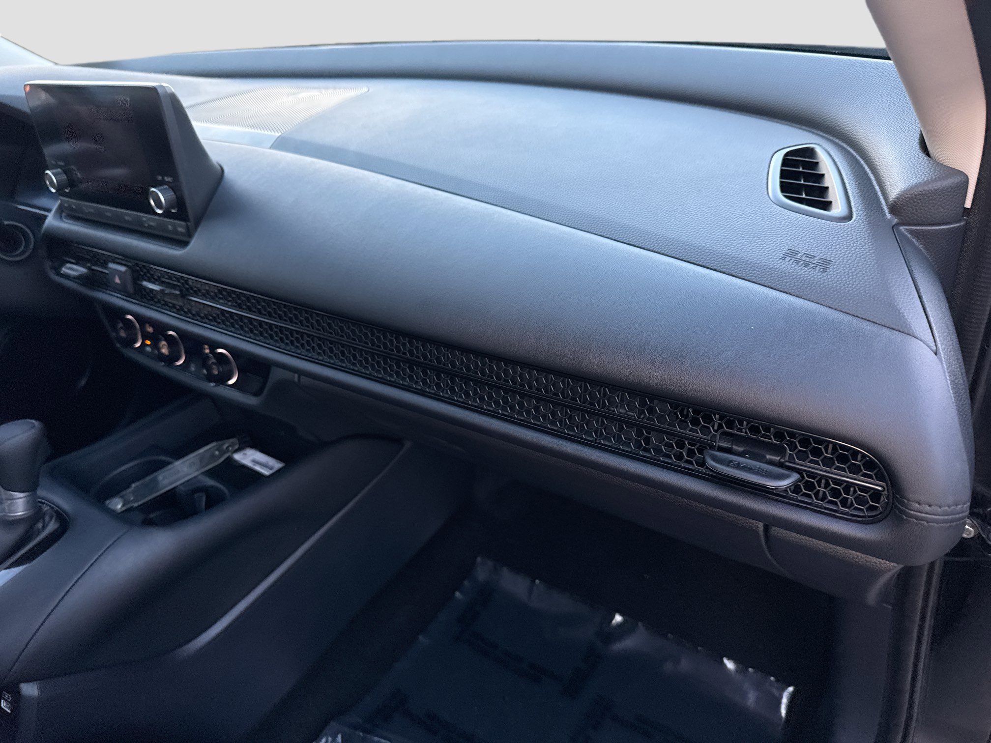 Used 2023 Honda HR-V LX image 31