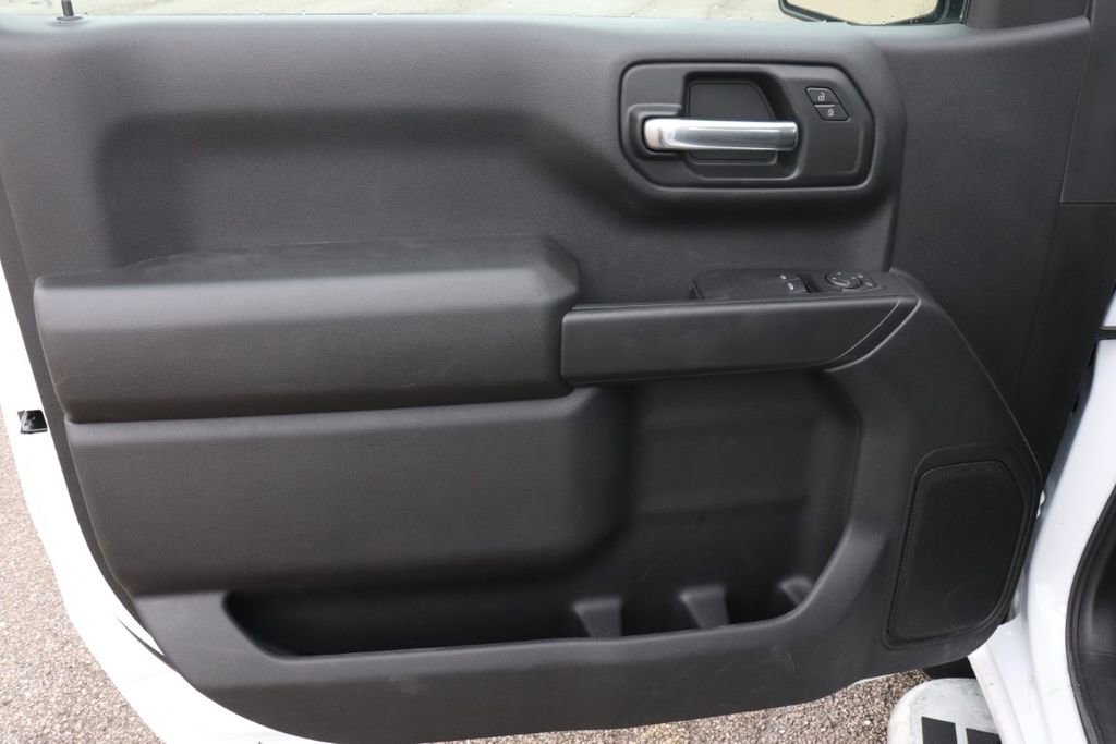 Used 2025 Chevrolet Silverado 1500 W/T image 23