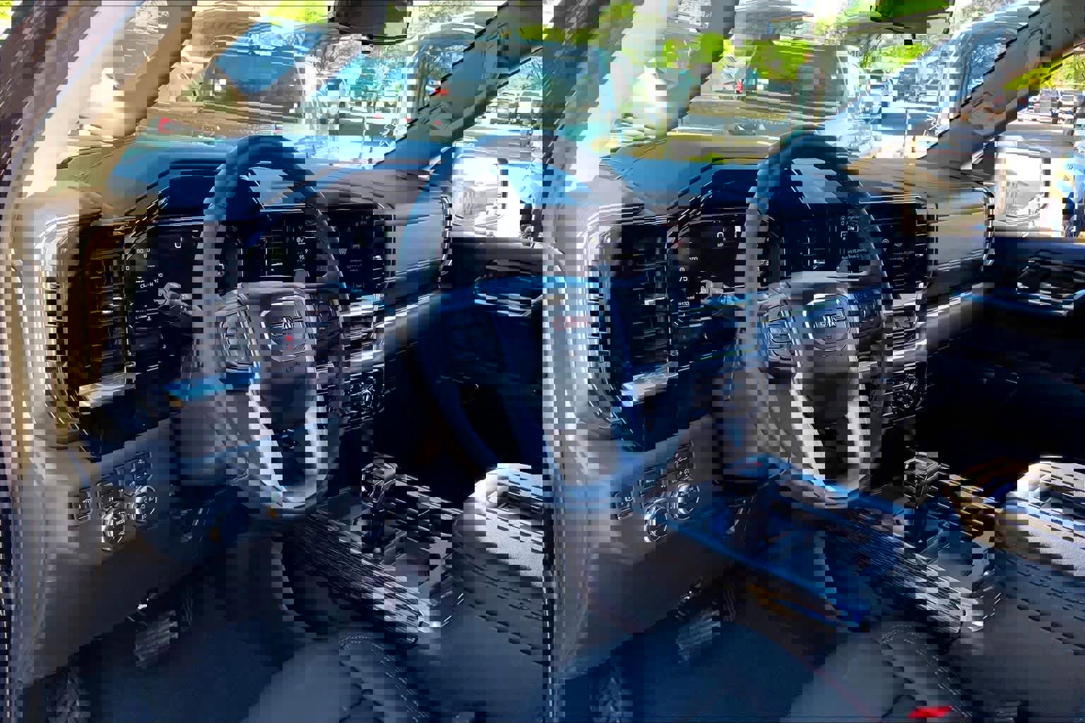 Used 2022 GMC Sierra 1500 Elevation w/ Elevation Premium Package image 17