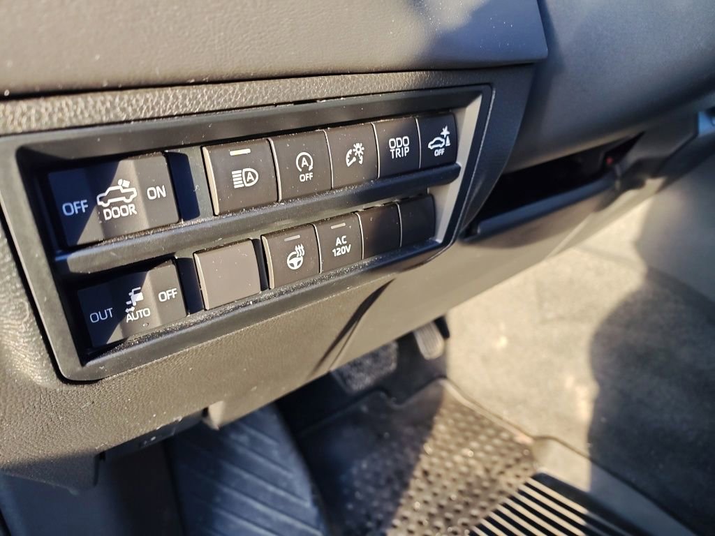 Used 2023 Toyota Tundra Platinum AWD/4WD image 12