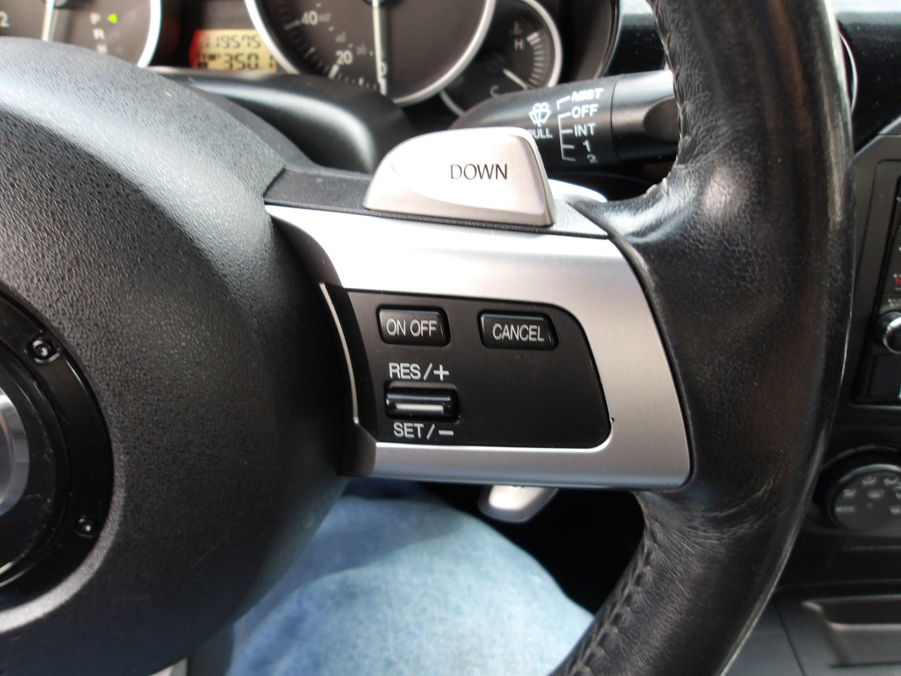 Used 2006 MAZDA MX-5 Miata Touring image 21