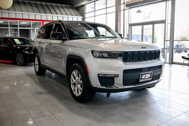 Used 2021 Jeep Grand Cherokee L Limited AWD/4WD image 3