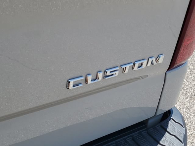 New 2026 Chevrolet Silverado 1500 Custom Trail Boss w/ LPO, Dark Essentials Package AWD/4WD image 8