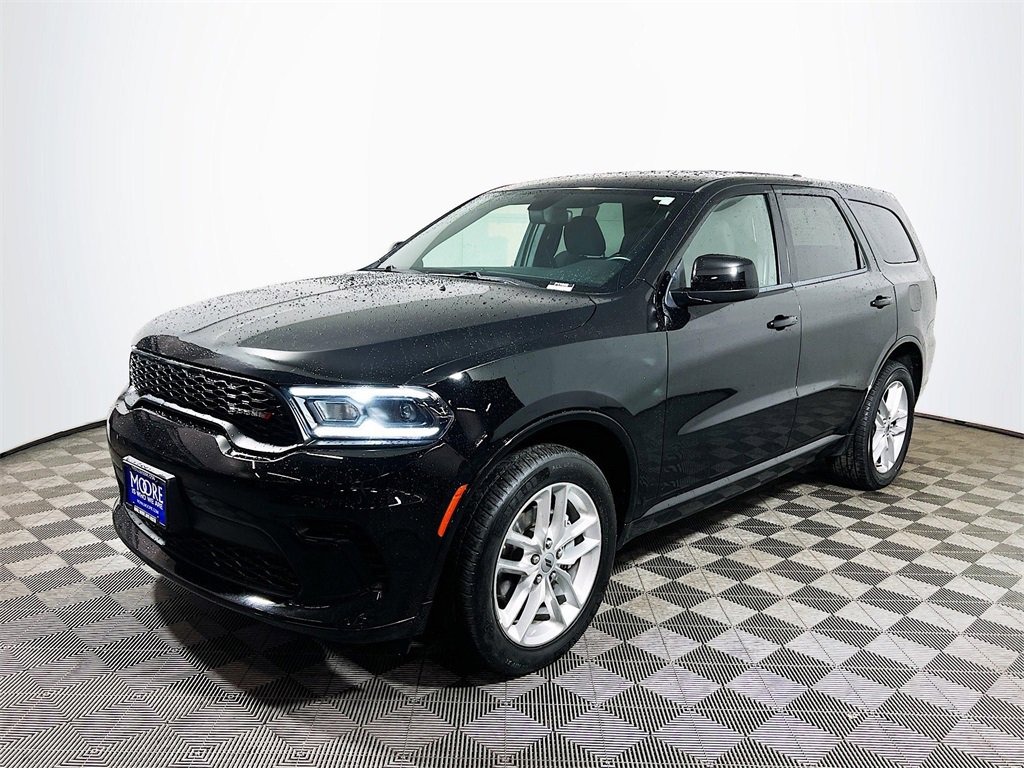Used 2023 Dodge Durango GT image 4