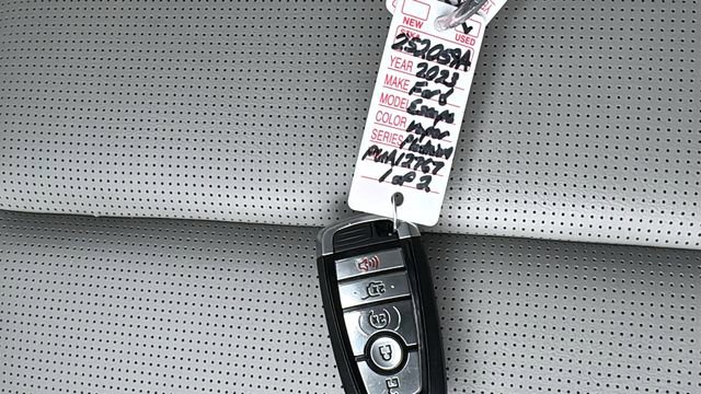 Certified 2023 Ford Escape Platinum image 30