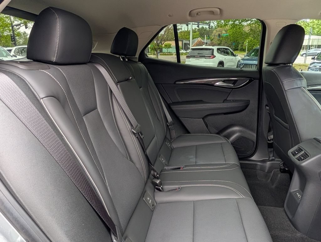 Used 2023 Buick Envision Essence AWD/4WD image 20