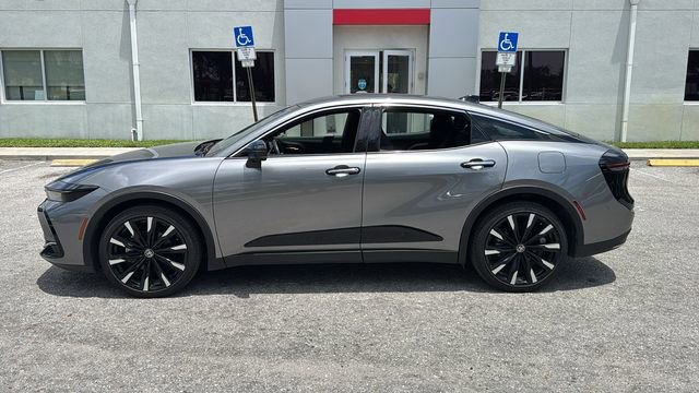 Used 2023 Toyota Crown Platinum image 4