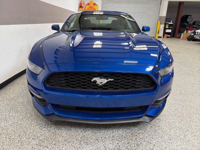 Used 2017 Ford Mustang Coupe image 2