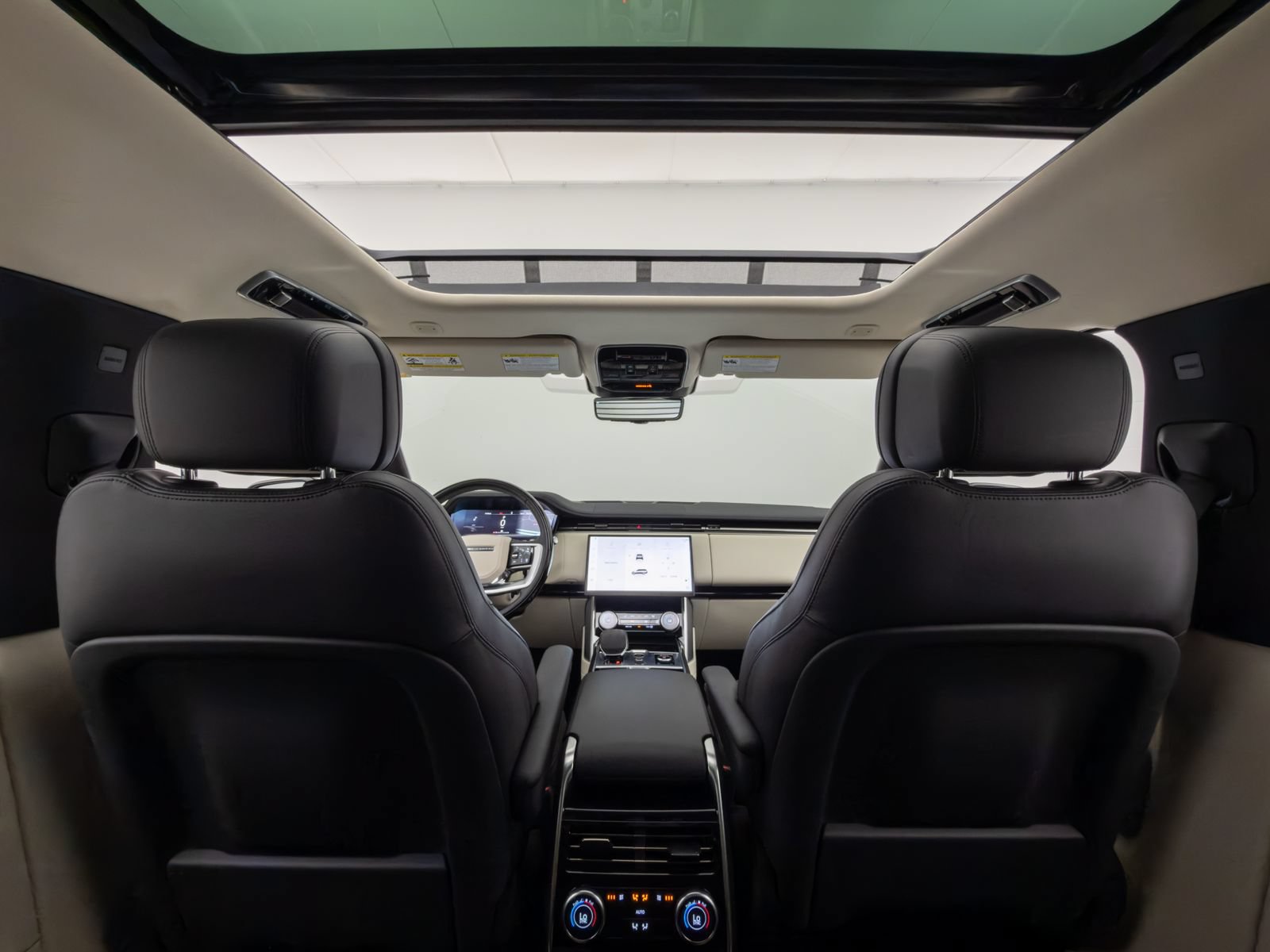 Used 2023 Land Rover Range Rover SE AWD/4WD image 43