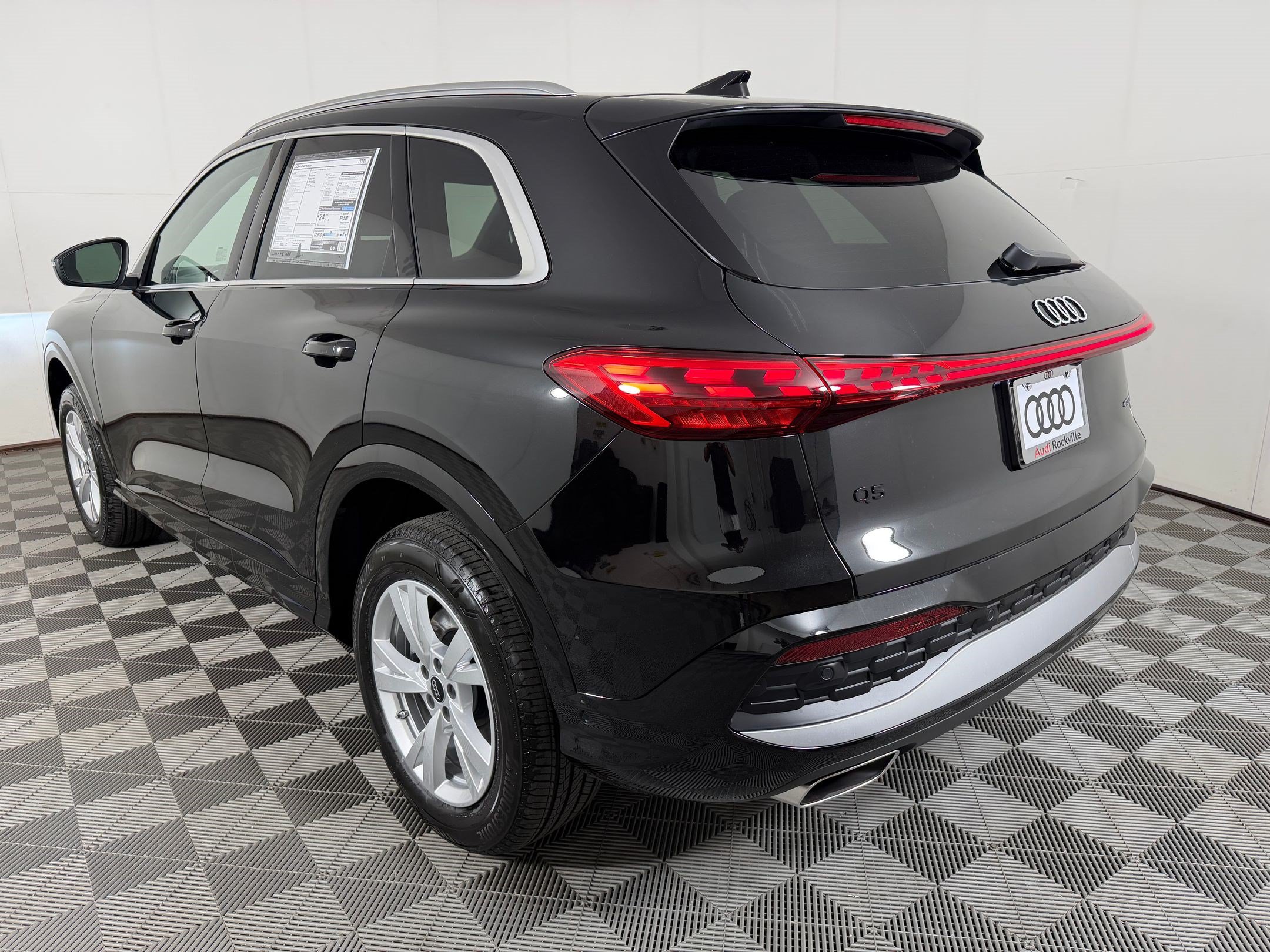 New 2026 Audi Q5 Premium AWD/4WD image 3