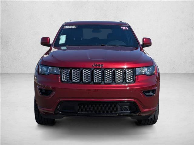 Used 2021 Jeep Grand Cherokee Laredo X AWD/4WD image 2