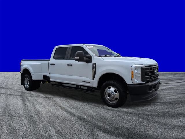 Used 2023 Ford F350 XL w/ 360-Degree Camera Package AWD/4WD image 2