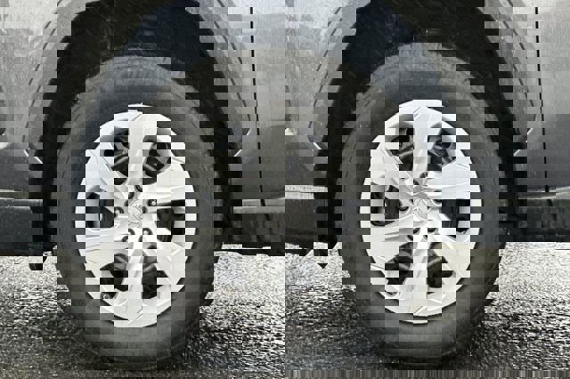 Certified 2025 Toyota RAV4 LE image 31