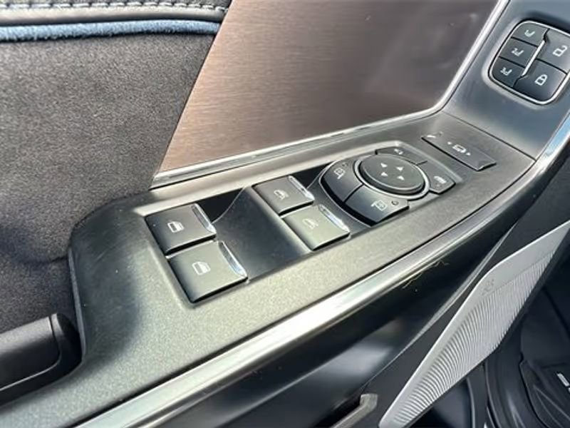 New 2025 Ford F250 Platinum image 13
