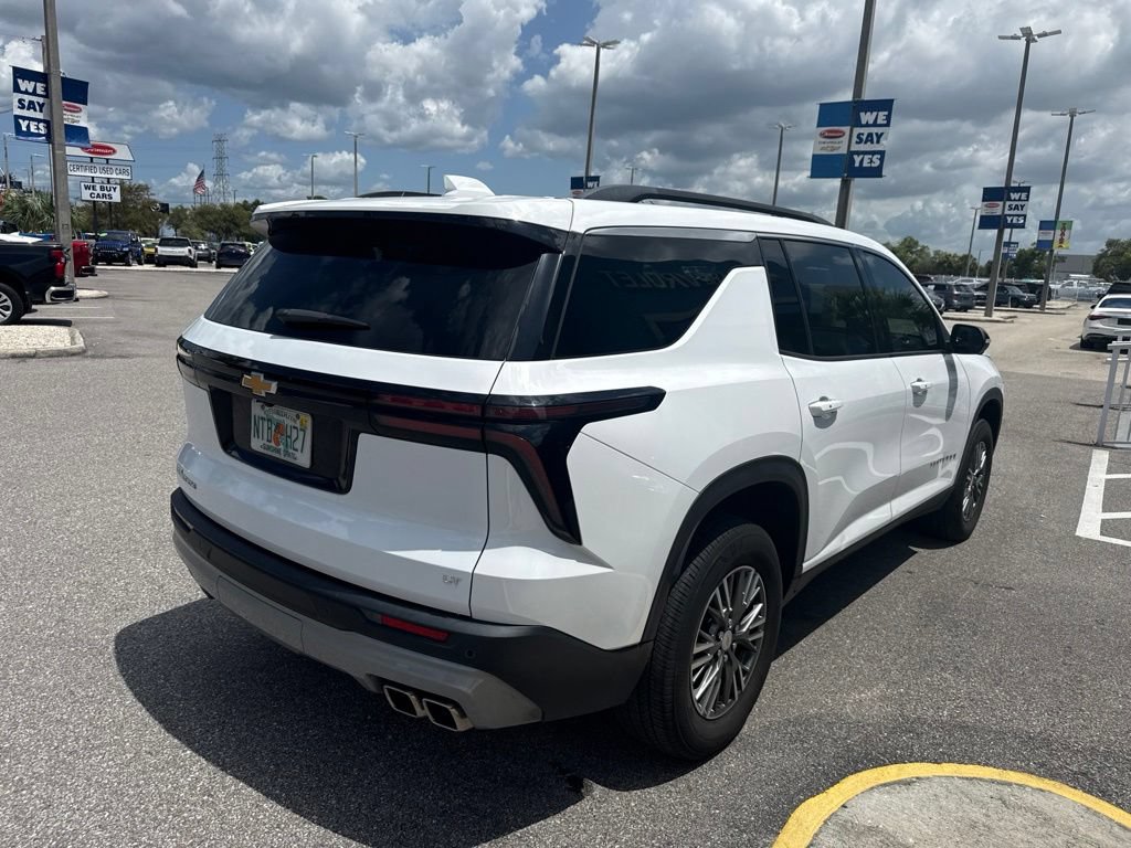 Used 2024 Chevrolet Traverse LT FWD image 6