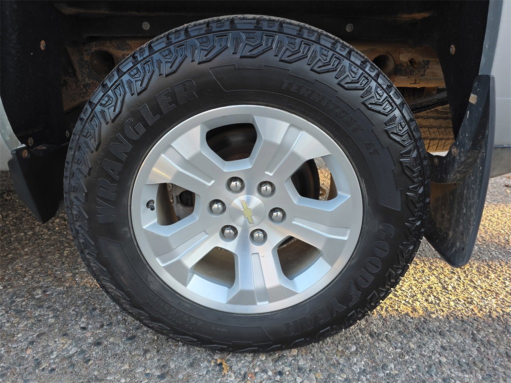 Used 2017 Chevrolet Silverado 1500 LT w/ All Star Edition image 31