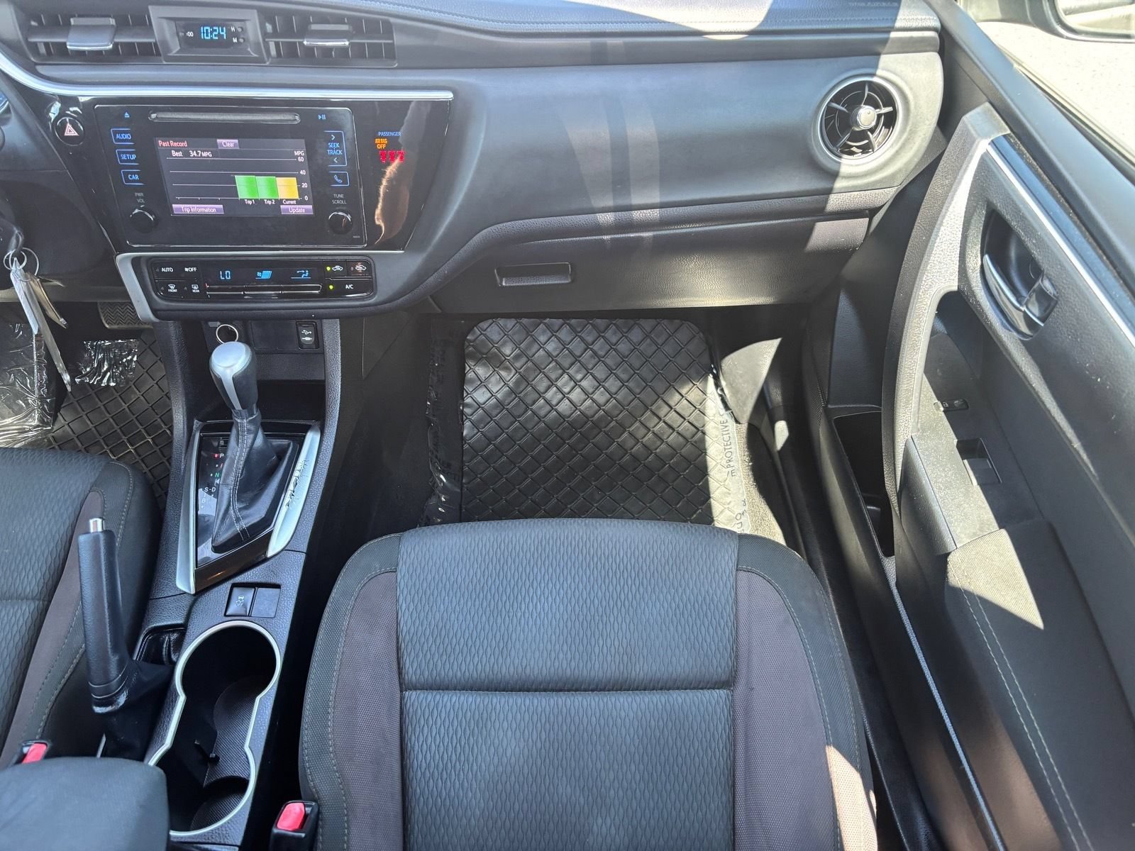 Used 2019 Toyota Corolla LE FWD image 15