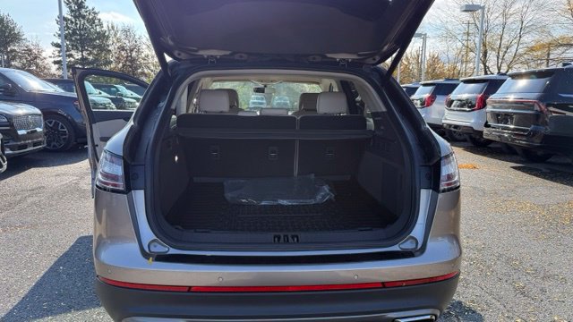 Used 2019 Lincoln Nautilus Reserve AWD/4WD image 18