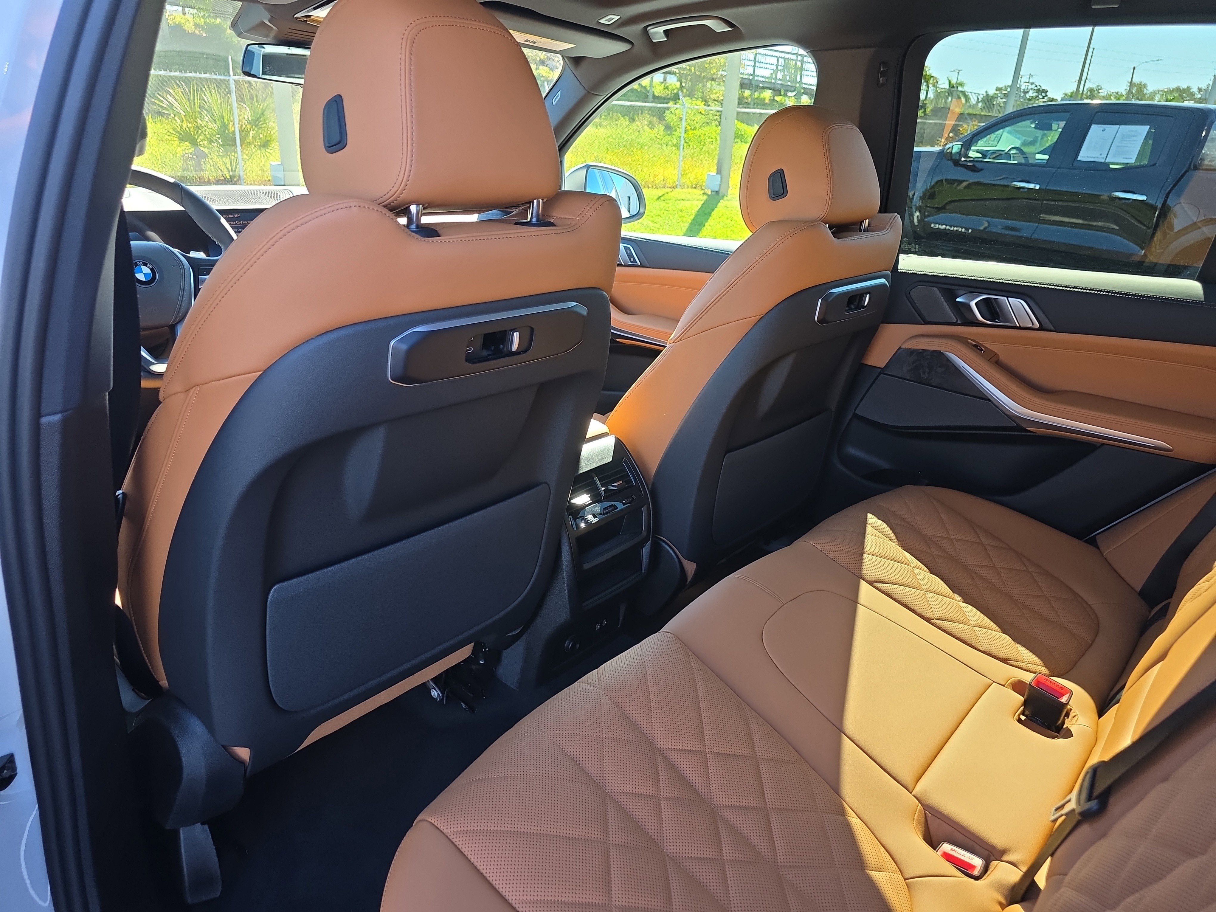 New 2026 BMW X5 xDrive50e image 12