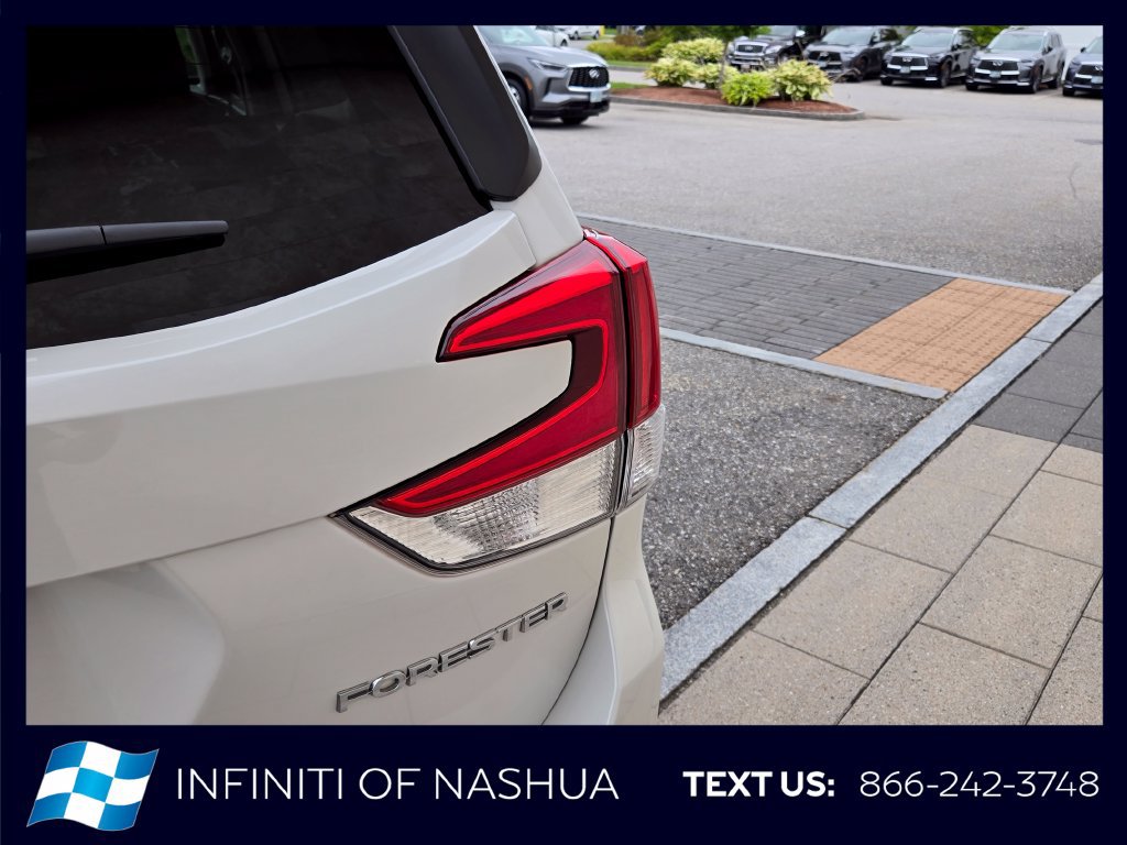 Used 2021 Subaru Forester Premium AWD/4WD image 16