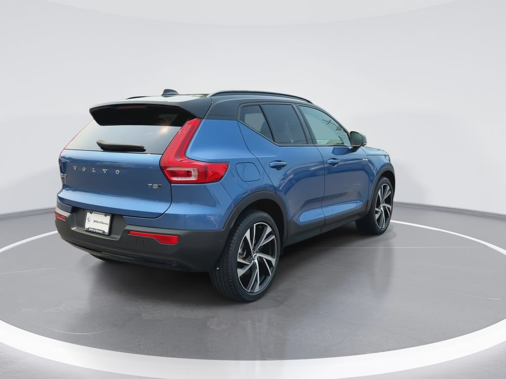 Used 2021 Volvo XC40 T5 R-Design AWD/4WD image 8