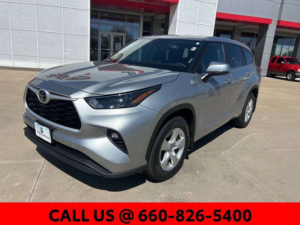 Certified 2025 Toyota Highlander LE video 2