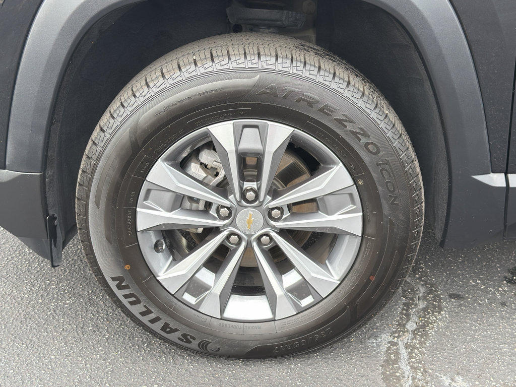 Used 2025 Chevrolet Equinox LT FWD image 33