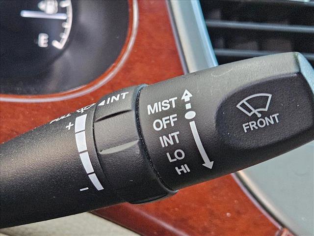 Used 2012 Hyundai Genesis 3.8 RWD image 10