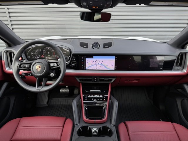 New 2026 Porsche Cayenne E-Hybrid Coupe image 17