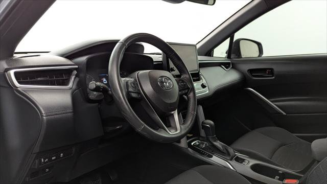 Used 2023 Toyota Corolla Cross AWD Hybrid image 22