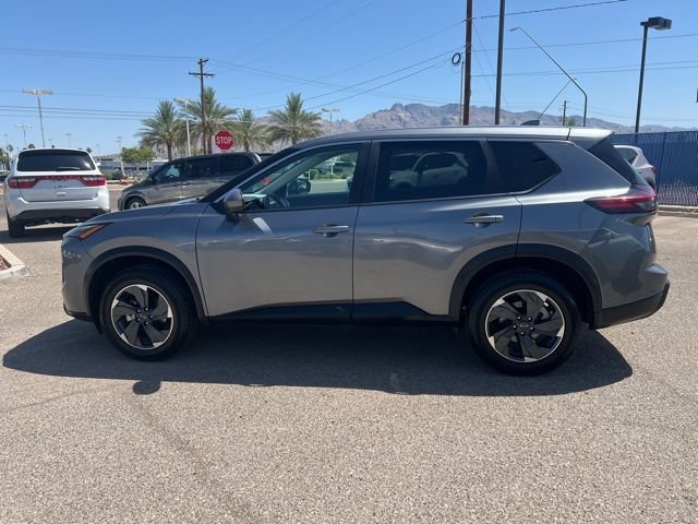 Used 2025 Nissan Rogue SV FWD image 7